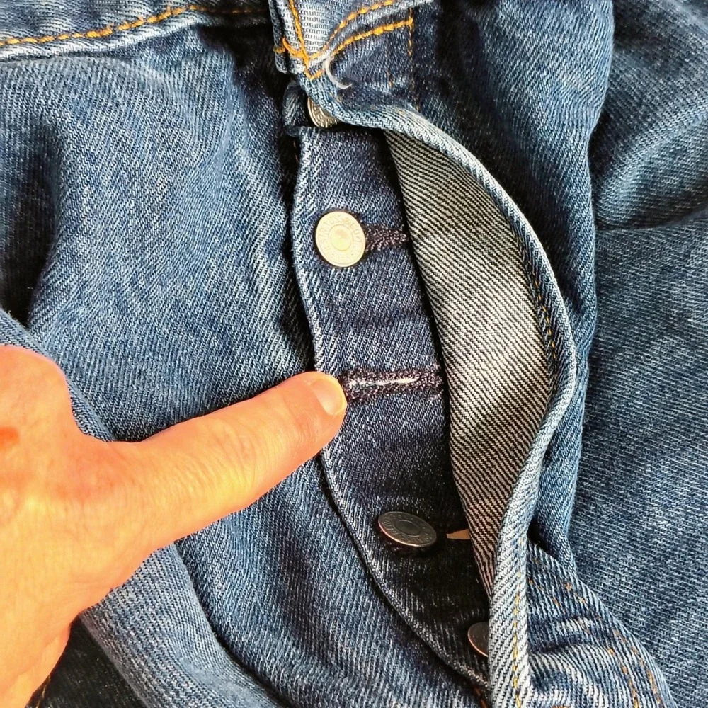 Levis 501 Original Fit Mens‎ Blue Denim Straight Leg Button Fly Jeans 48x30